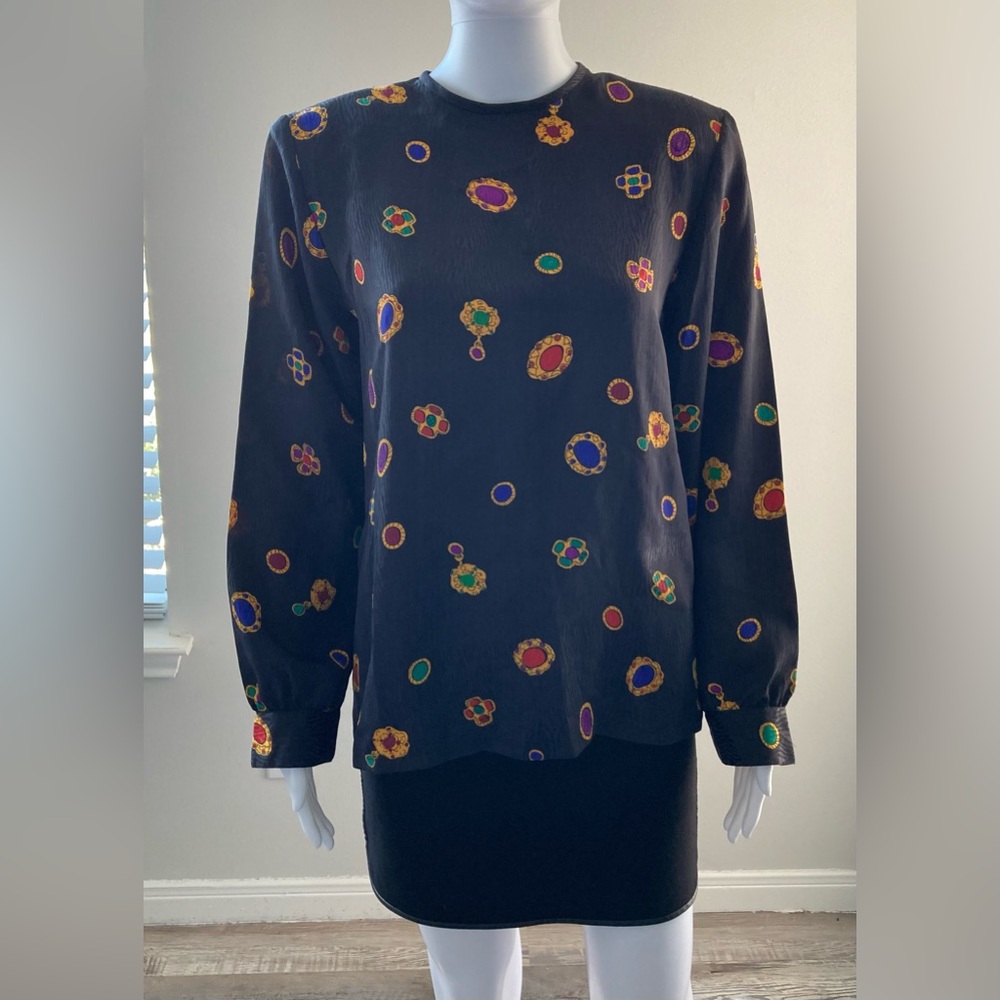 Dana Alexander Vintage Jewel Emblem Long Sleeve Blouse Sz 6